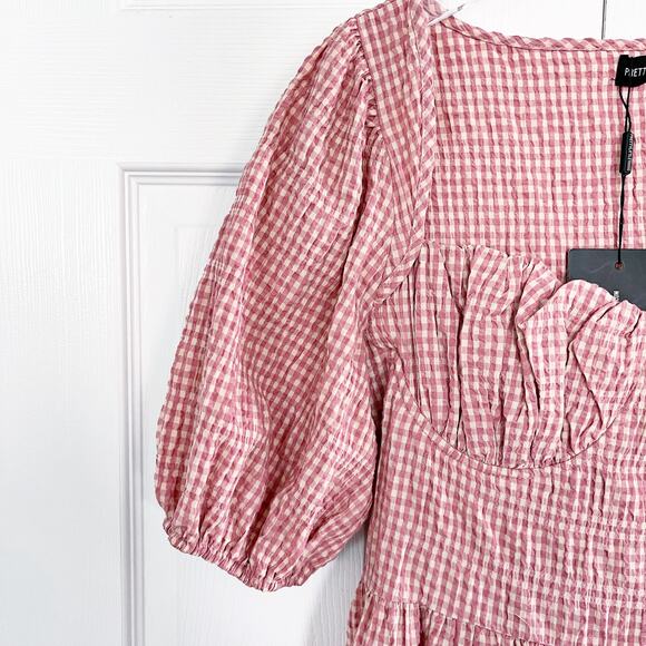 PrettyLittleThing Pink Gingham Print Crinkle Underbust Detail Tiered Smock Dress - Picture 2 of 8